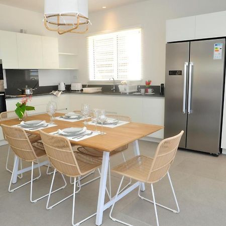 Obiches Luxury Beachfront Apartment Trou-Aux-Biches Dış mekan fotoğraf