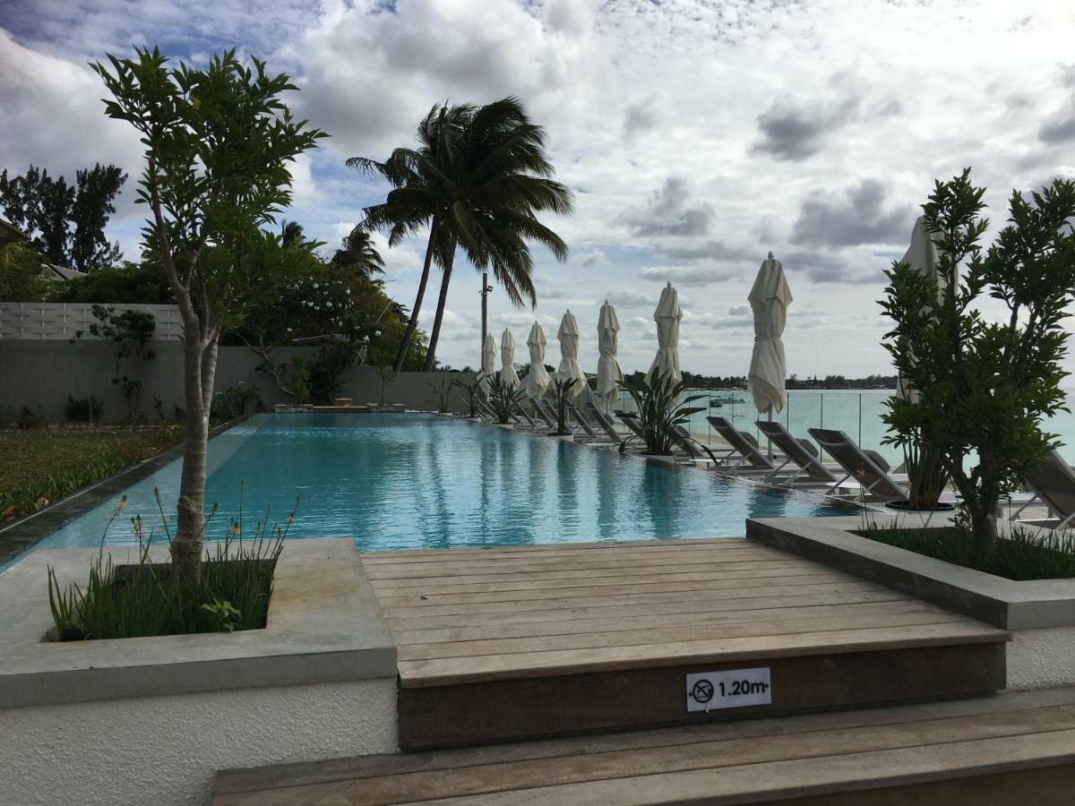 Obiches Luxury Beachfront Apartment Trou-Aux-Biches Dış mekan fotoğraf