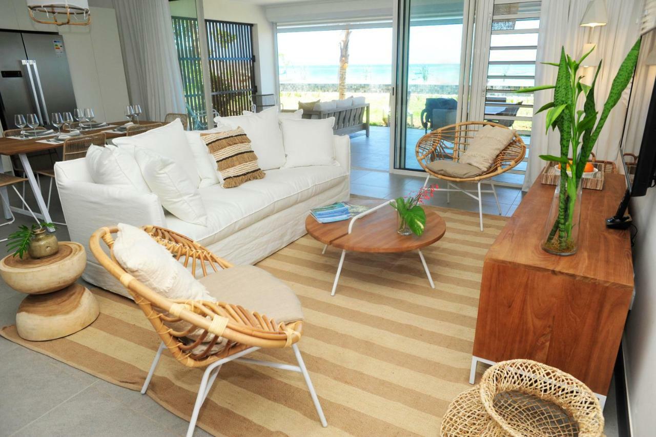 Obiches Luxury Beachfront Apartment Trou-Aux-Biches Dış mekan fotoğraf