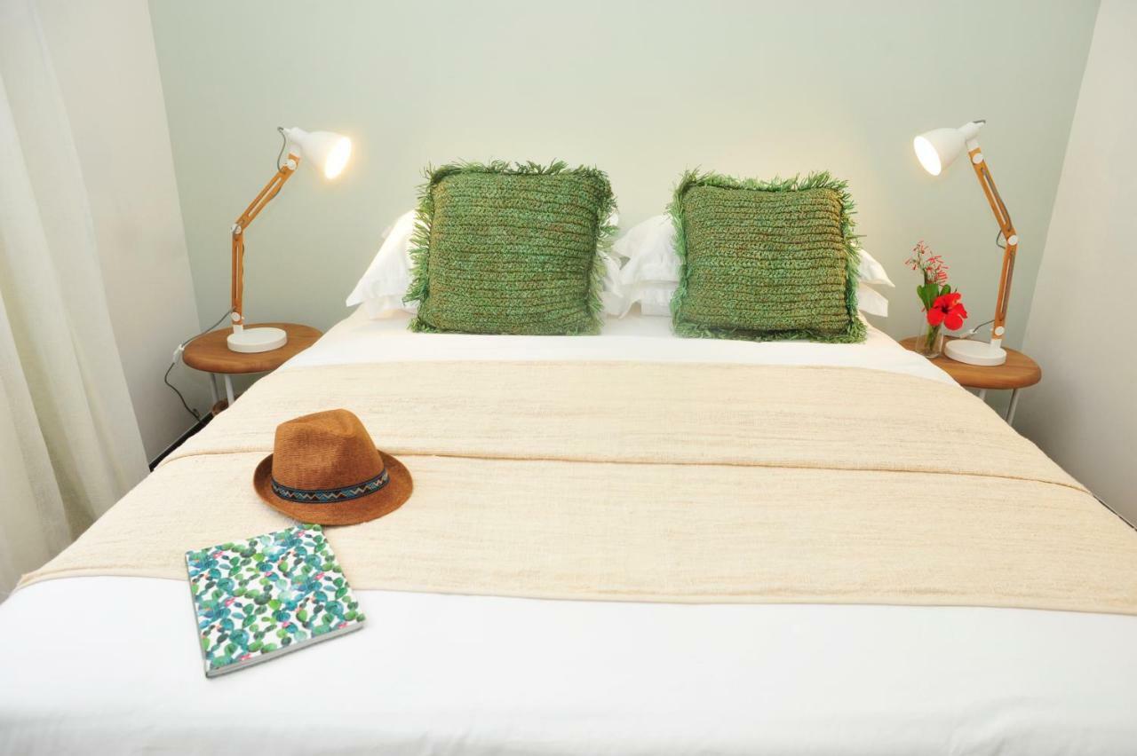 Obiches Luxury Beachfront Apartment Trou-Aux-Biches Dış mekan fotoğraf