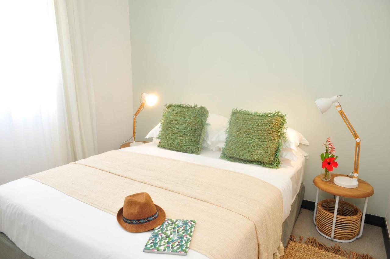Obiches Luxury Beachfront Apartment Trou-Aux-Biches Dış mekan fotoğraf